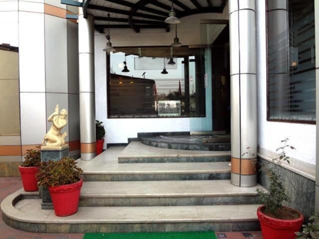 Hotel Airport Residency