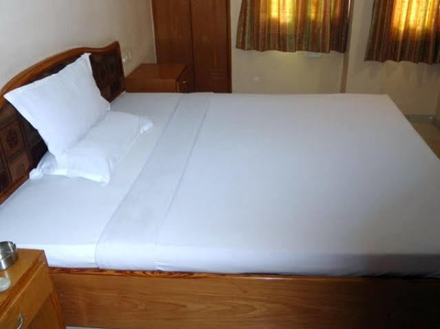 Airport Residency Hotel 2*
