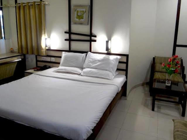 Airport Residency Hotel 2*