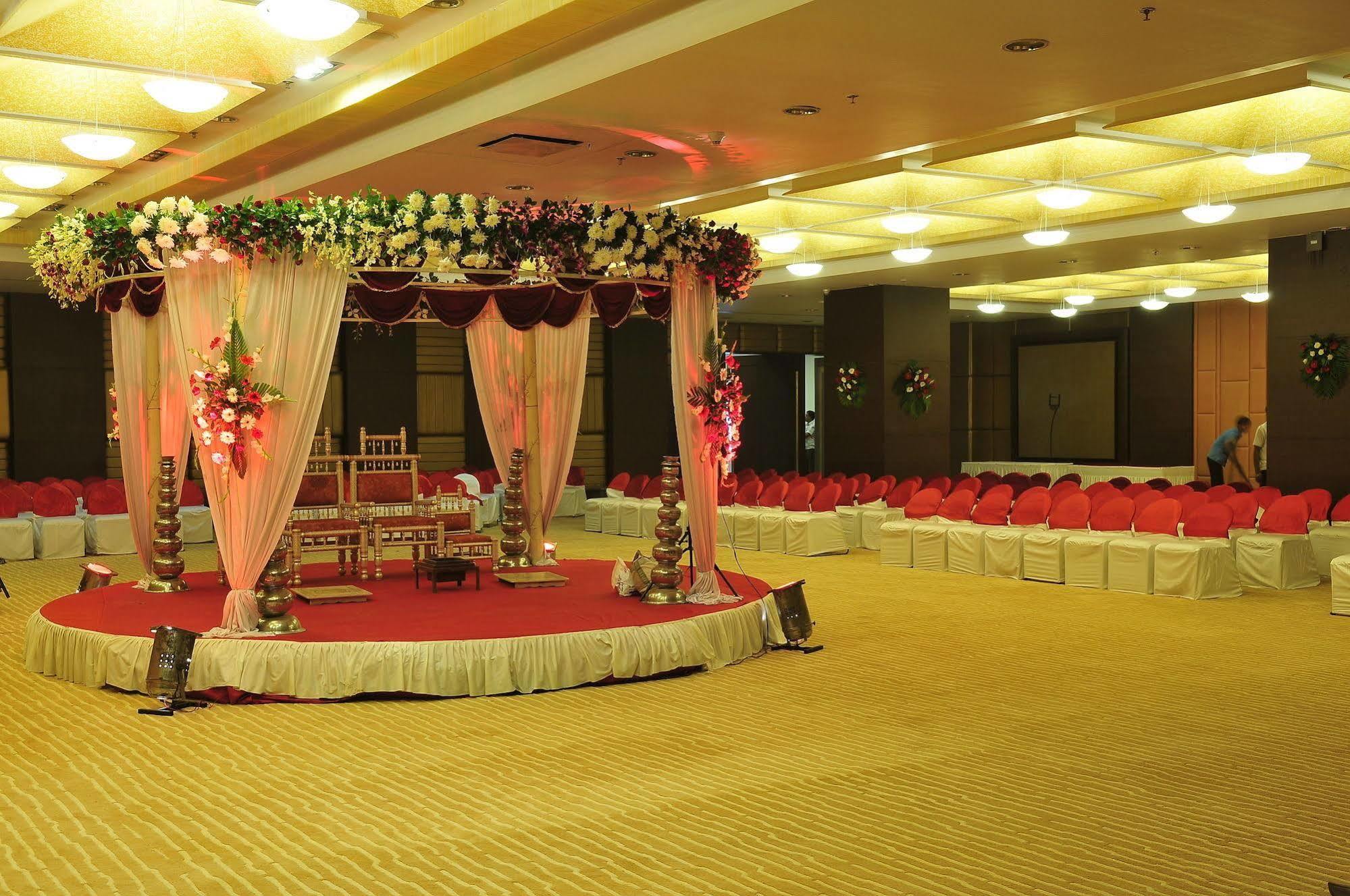 The Cambay Grand Hotel 4*