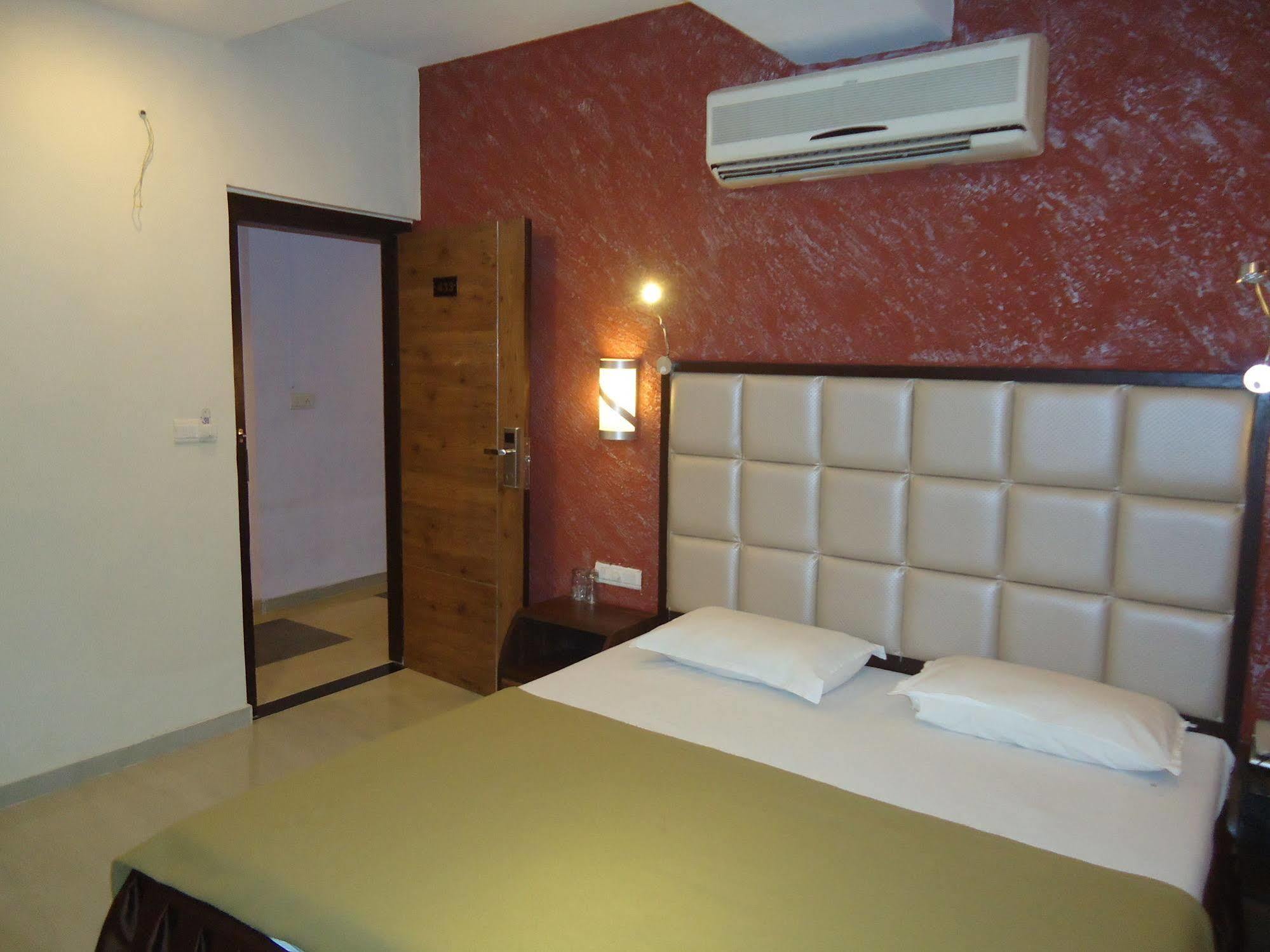 Hotel Maan Residency Satellite Road Ahmedabad