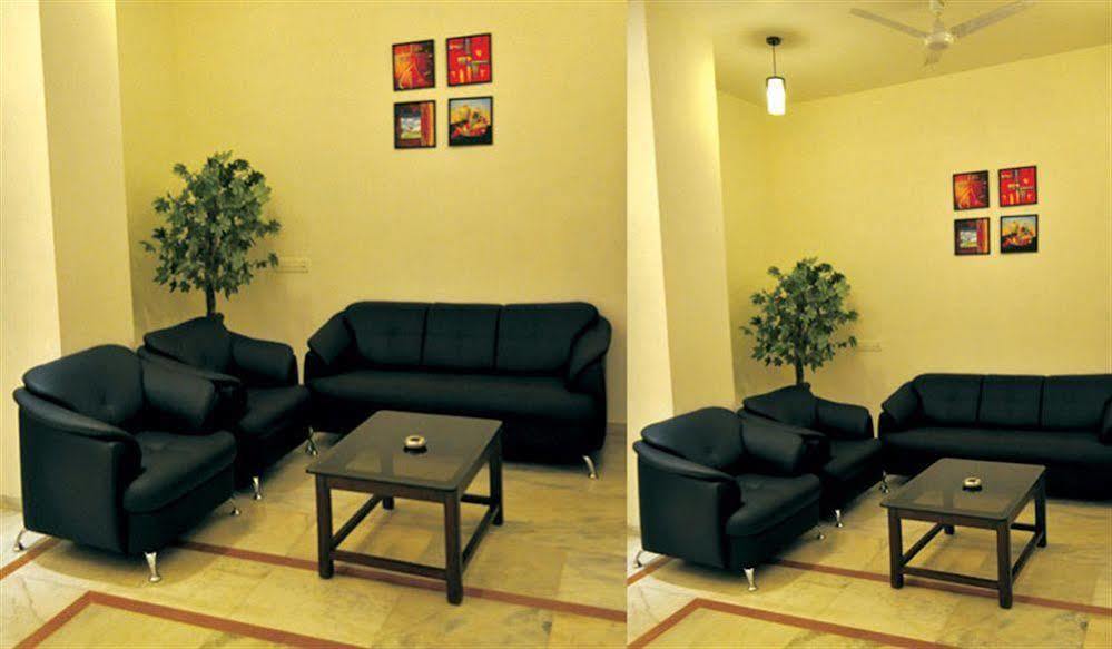Kamran Palace 3* Ahmedabad