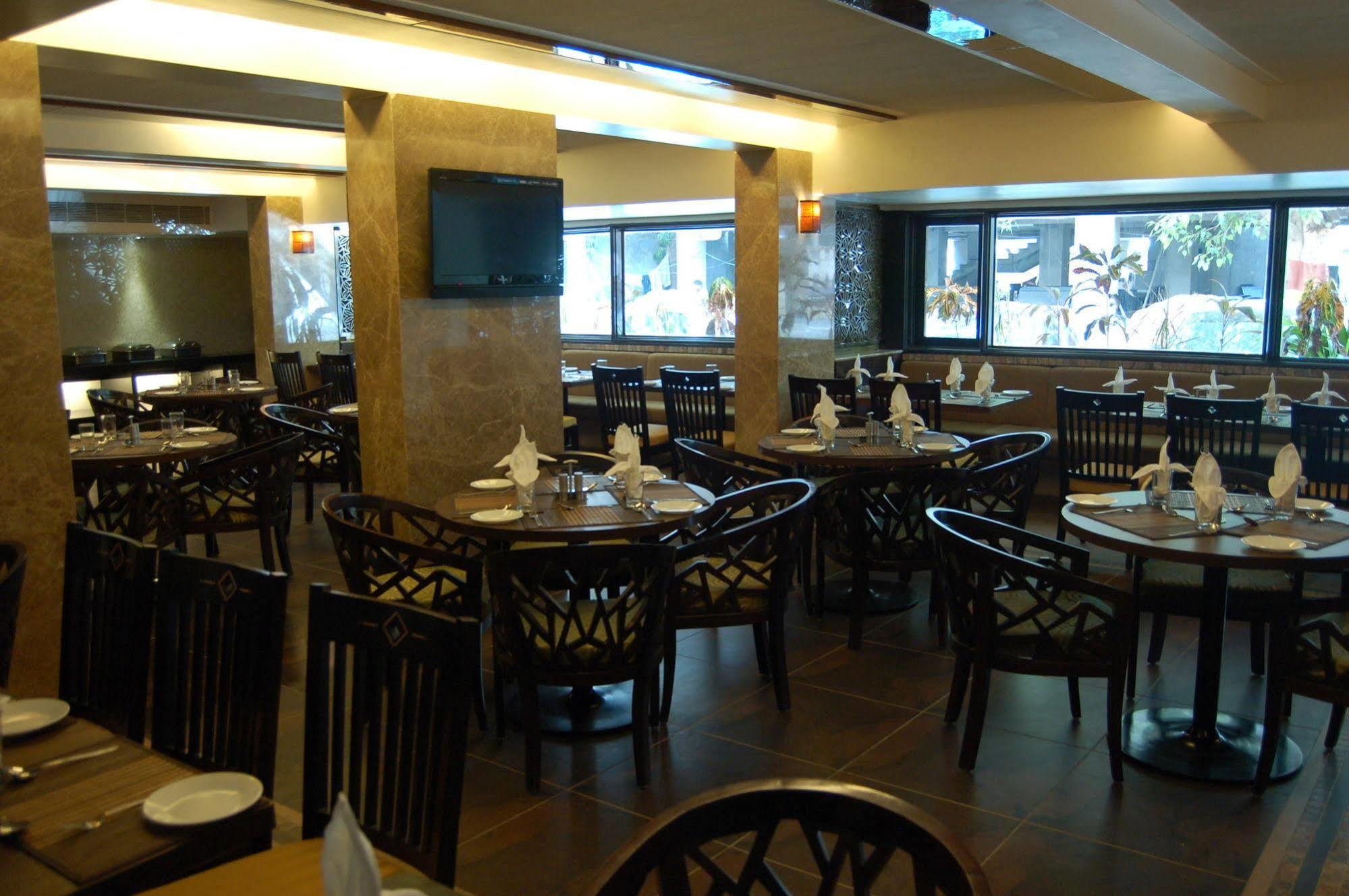 Comfort President Near Junction Station 4* Ahmedabad