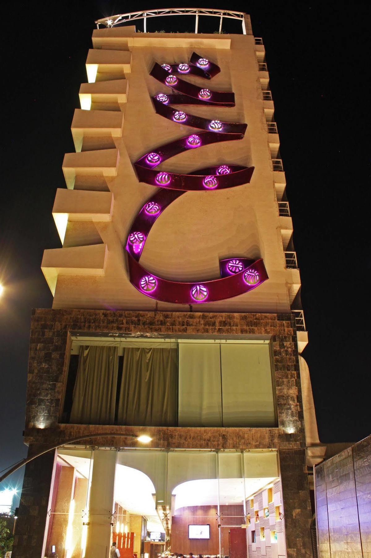 Fortune Select Sg Highway, - Member Itc Hotels' Group Hotel 5*