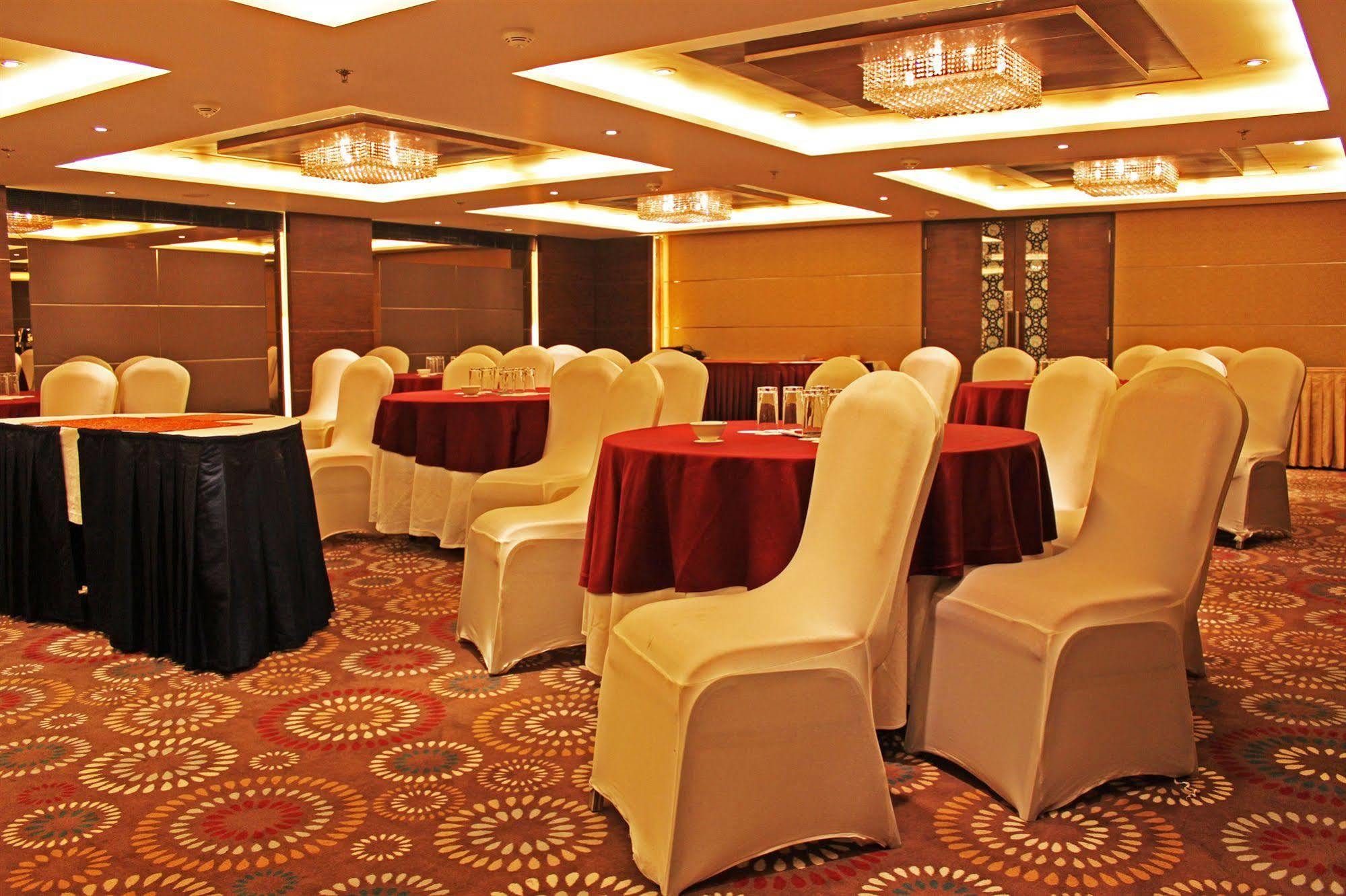 Fortune Select Sg Highway, - Member Itc Hotels' Group Ahmedabad