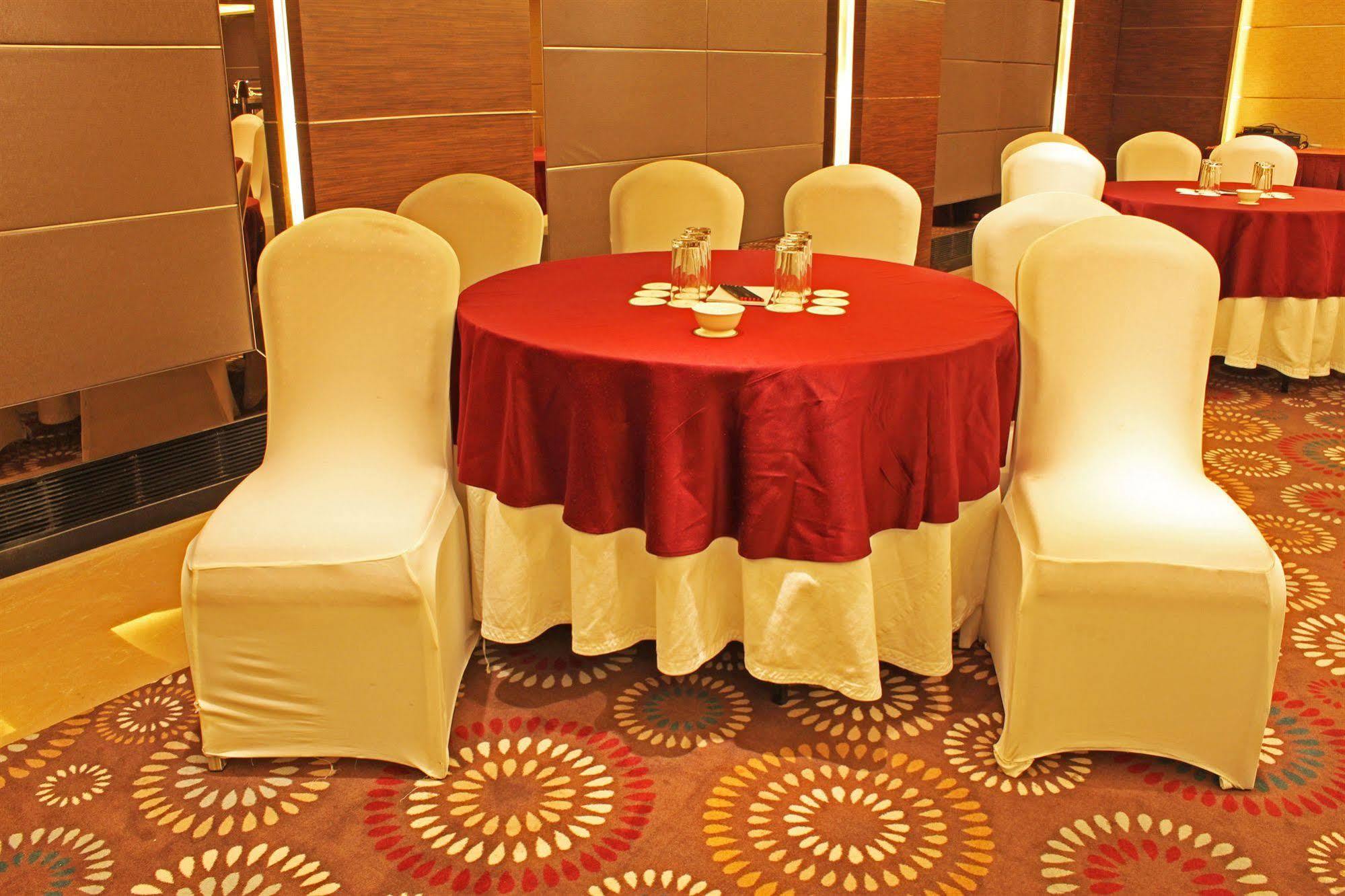 Fortune Select Sg Highway, - Member Itc Hotels' Group 5* Ahmedabad