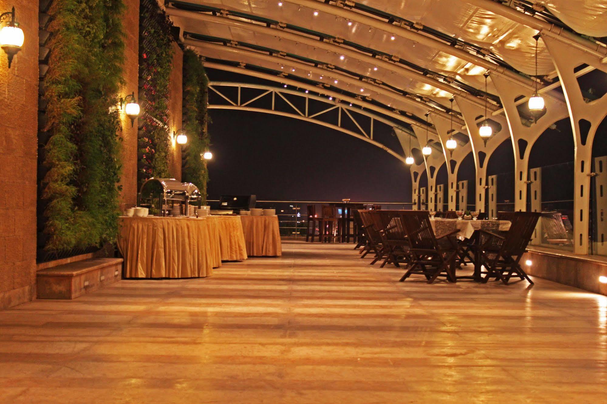 Fortune Select Sg Highway, - Member Itc Hotels' Group Hotel Ahmedabad