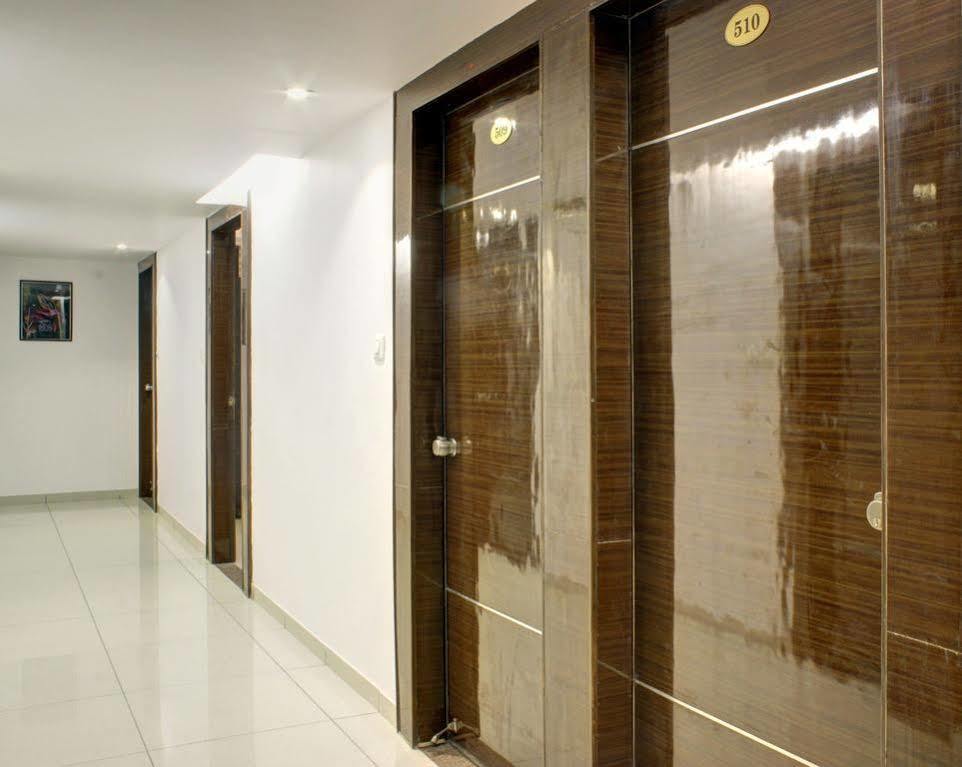 Hotel Salute Ahmedabad