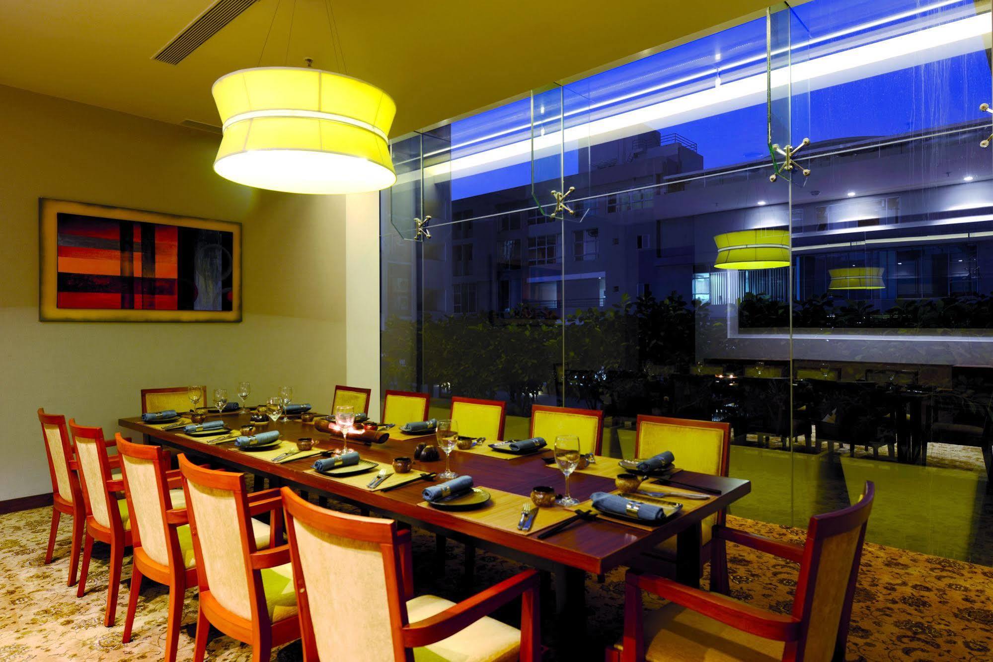Eastin Hotel