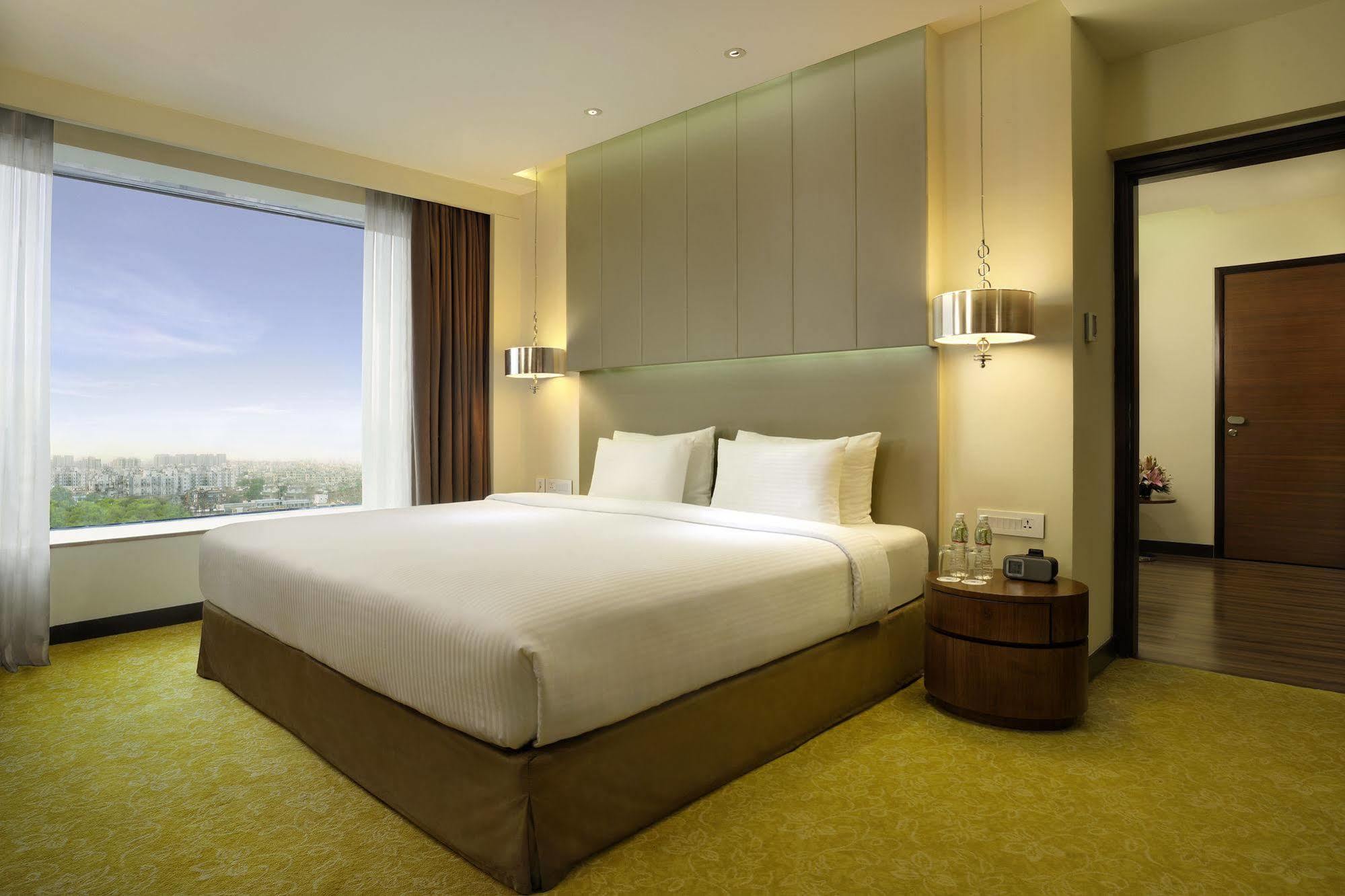 Eastin 5*