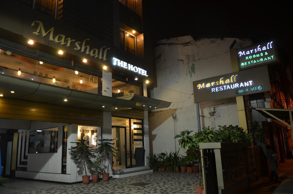 Hotel Capital O 978 Marshall The