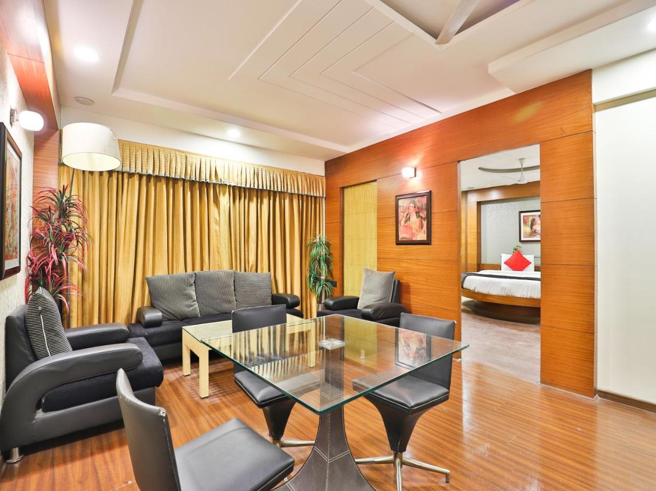 Hotel Capital O 15537 Dev Corporate