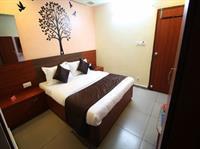 Oyo Paldi Bus Stand 5 Hotel 3*