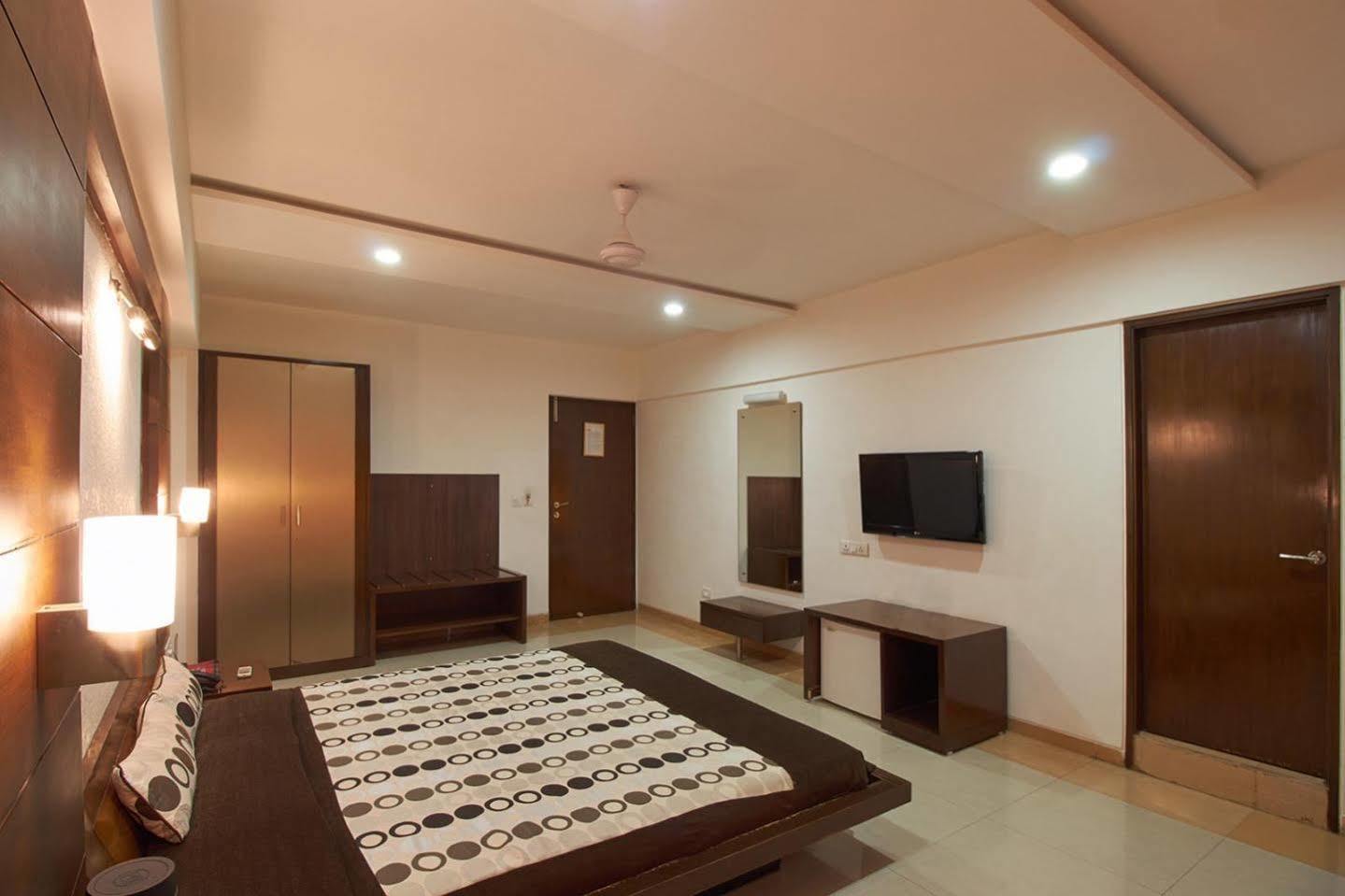 Platinum Residency Hotel