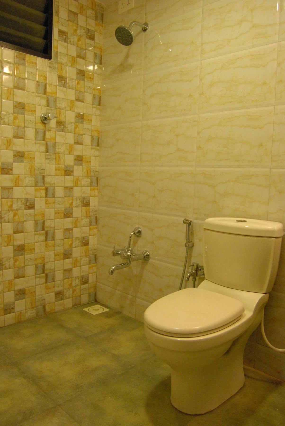 Hotel Sahaj Palace 3*
