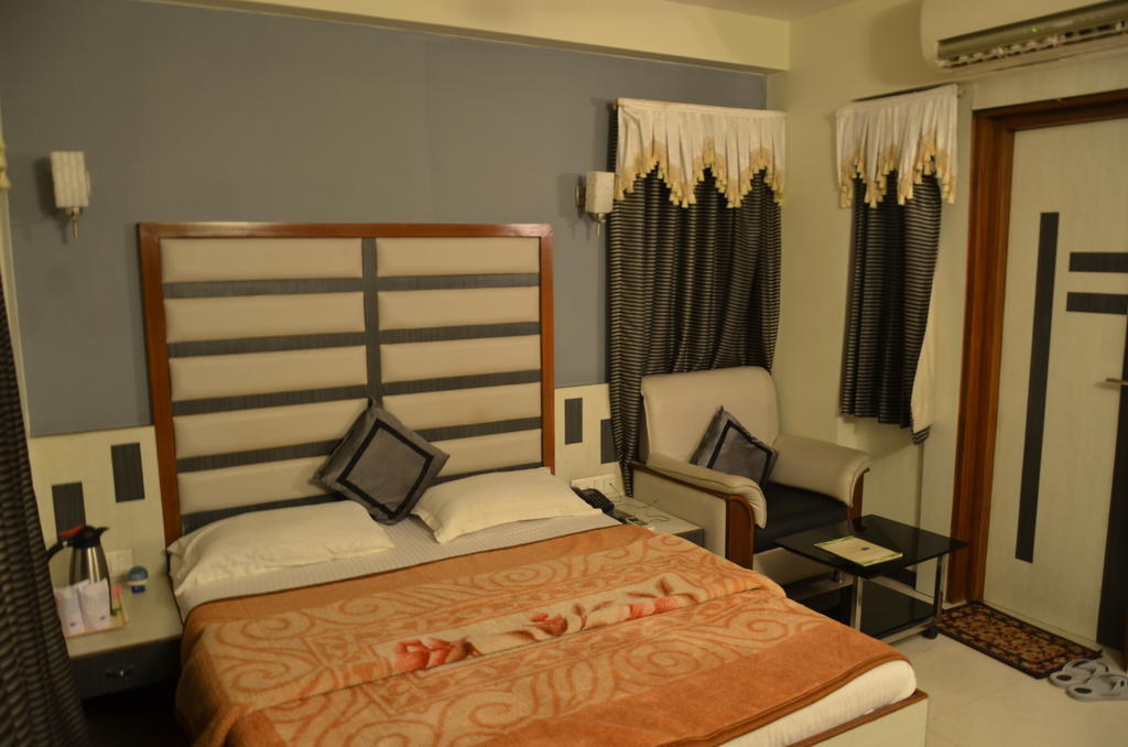 Hotel Capital O 978 Marshall The Ahmedabad