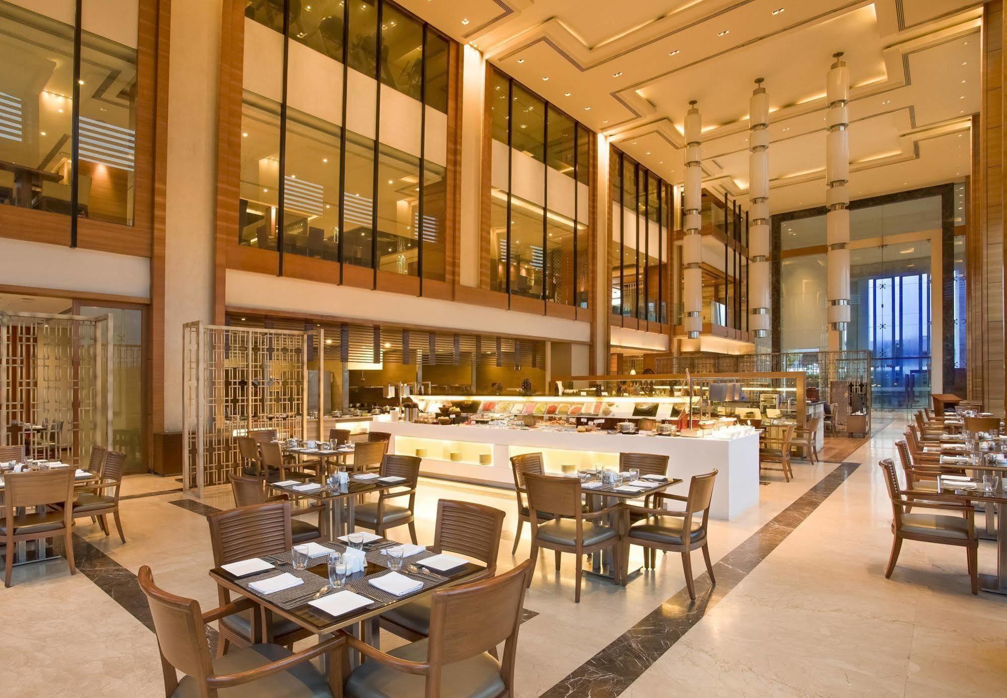 Courtyard By Marriott 5* Ahmedabad