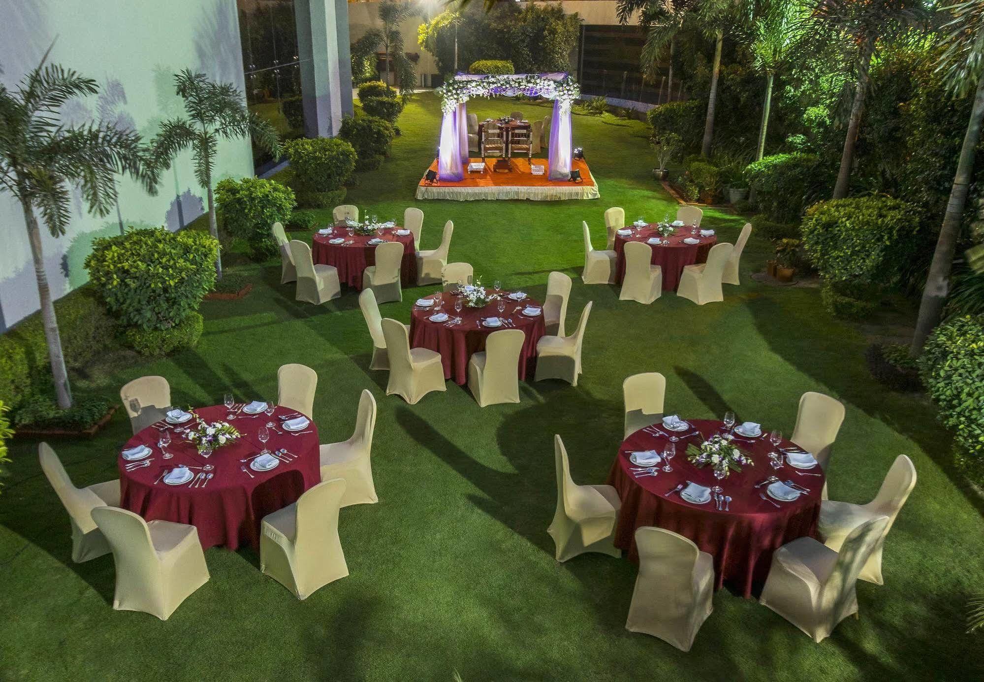Courtyard By Marriott 5*