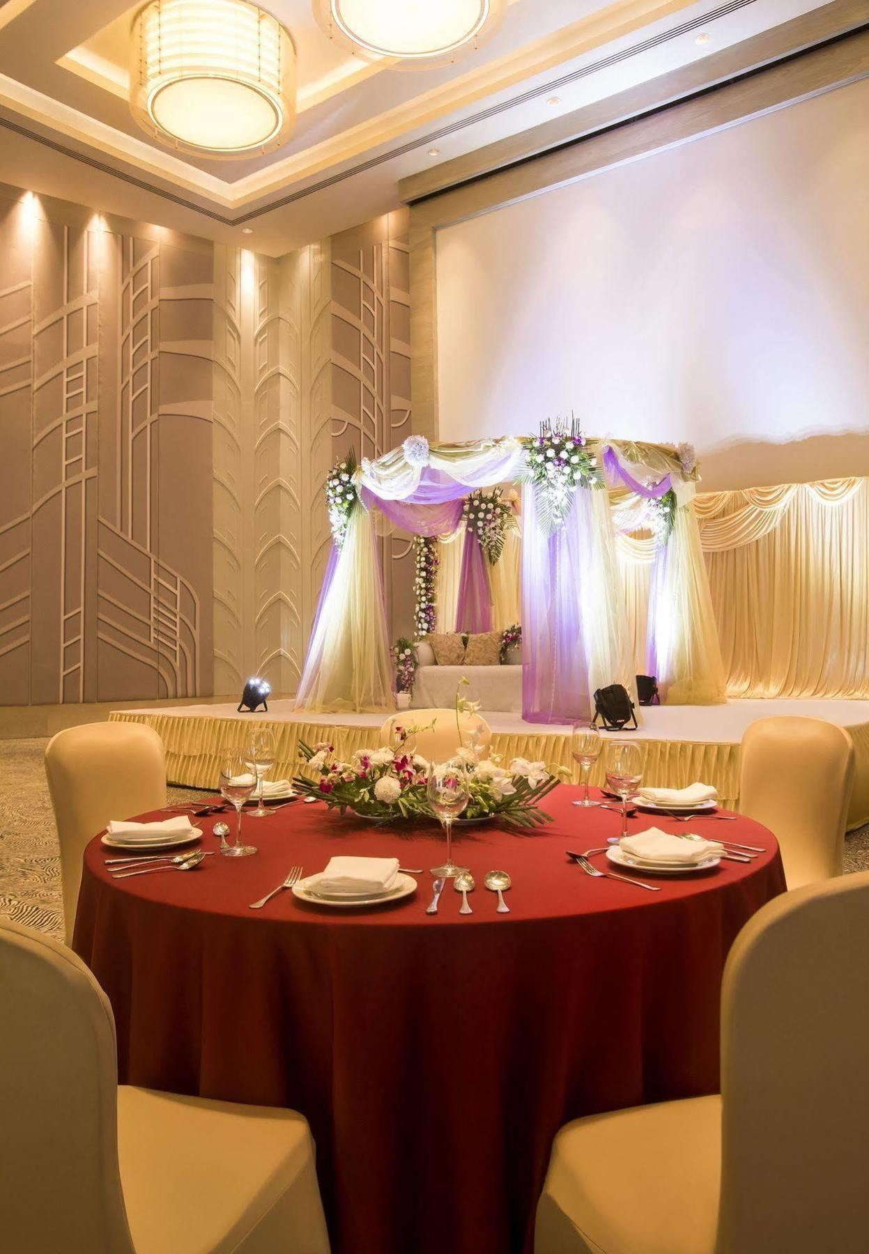 Hotel Courtyard By Marriott