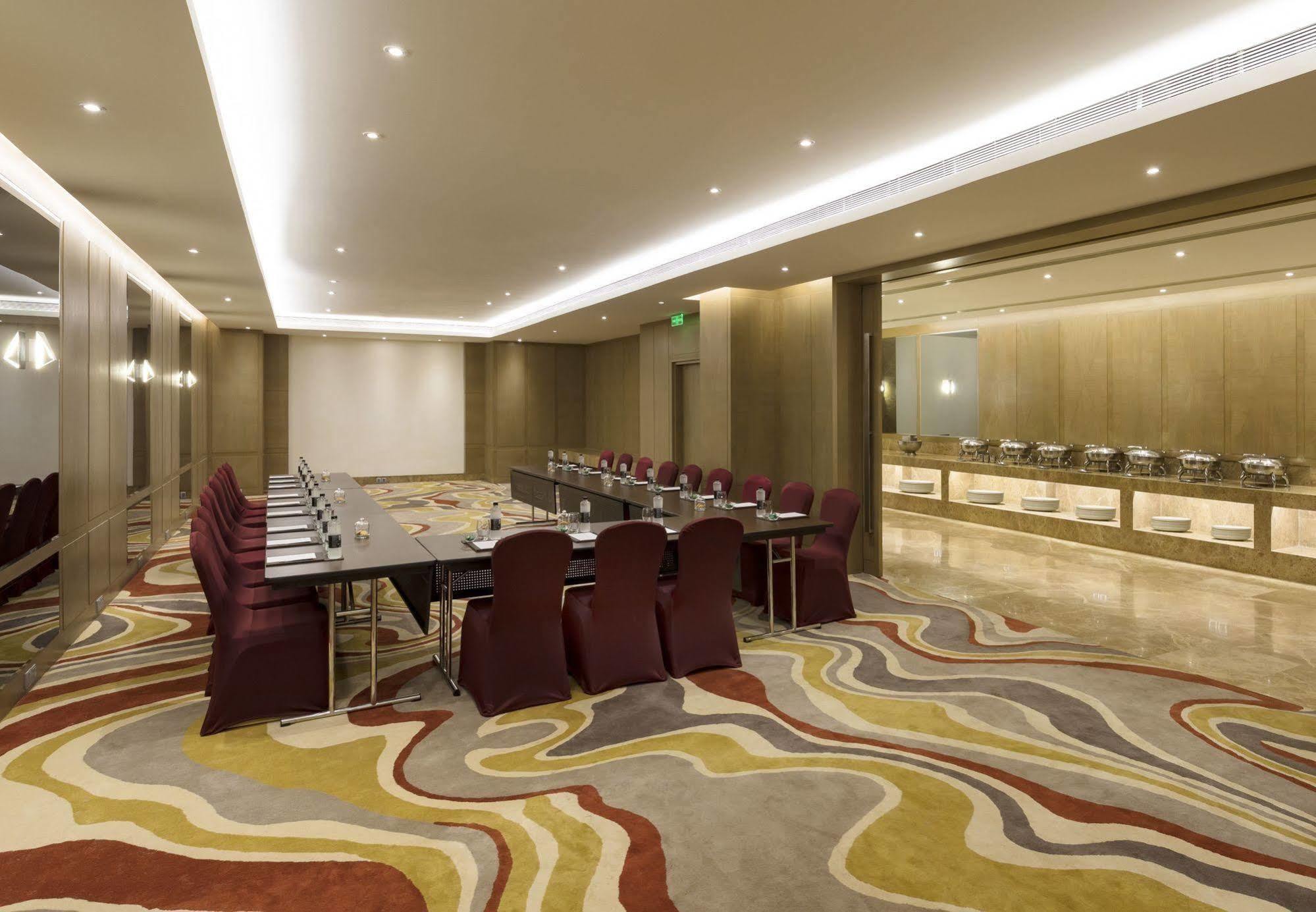 Courtyard By Marriott 5* Ahmedabad