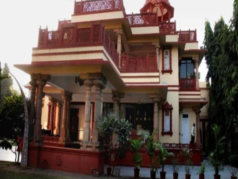 Hotel Siddhartha Palace Ahmedabad