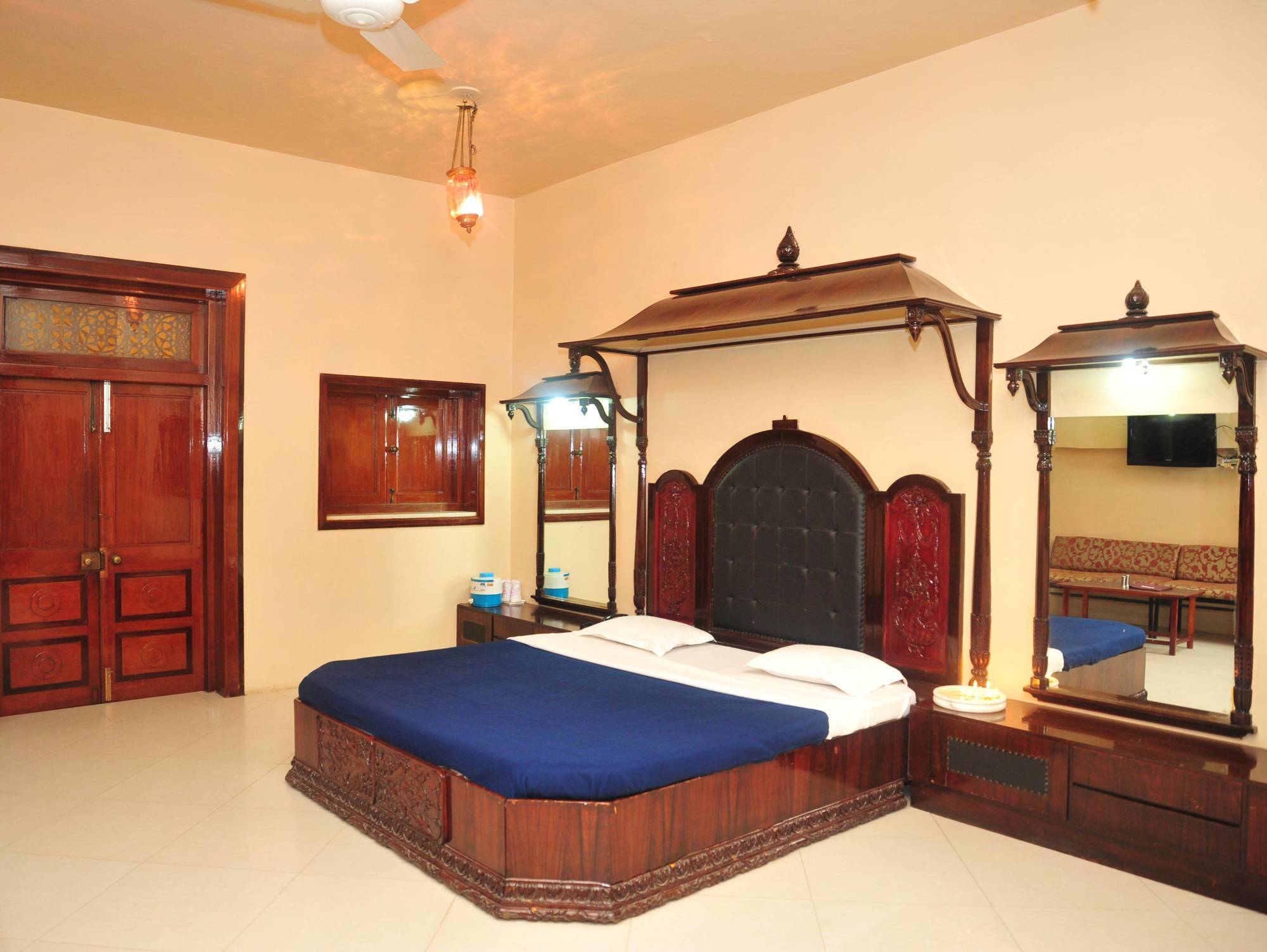 Siddhartha Palace Ahmedabad