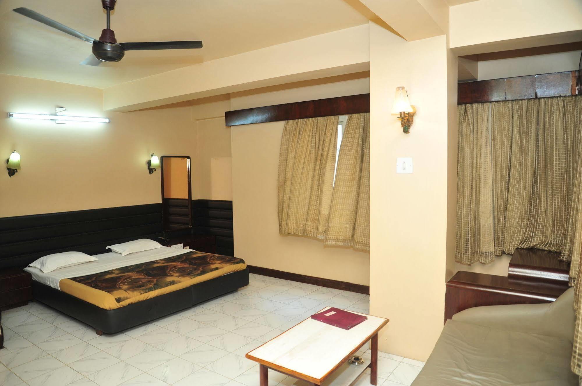 Siddhartha Palace Ahmedabad