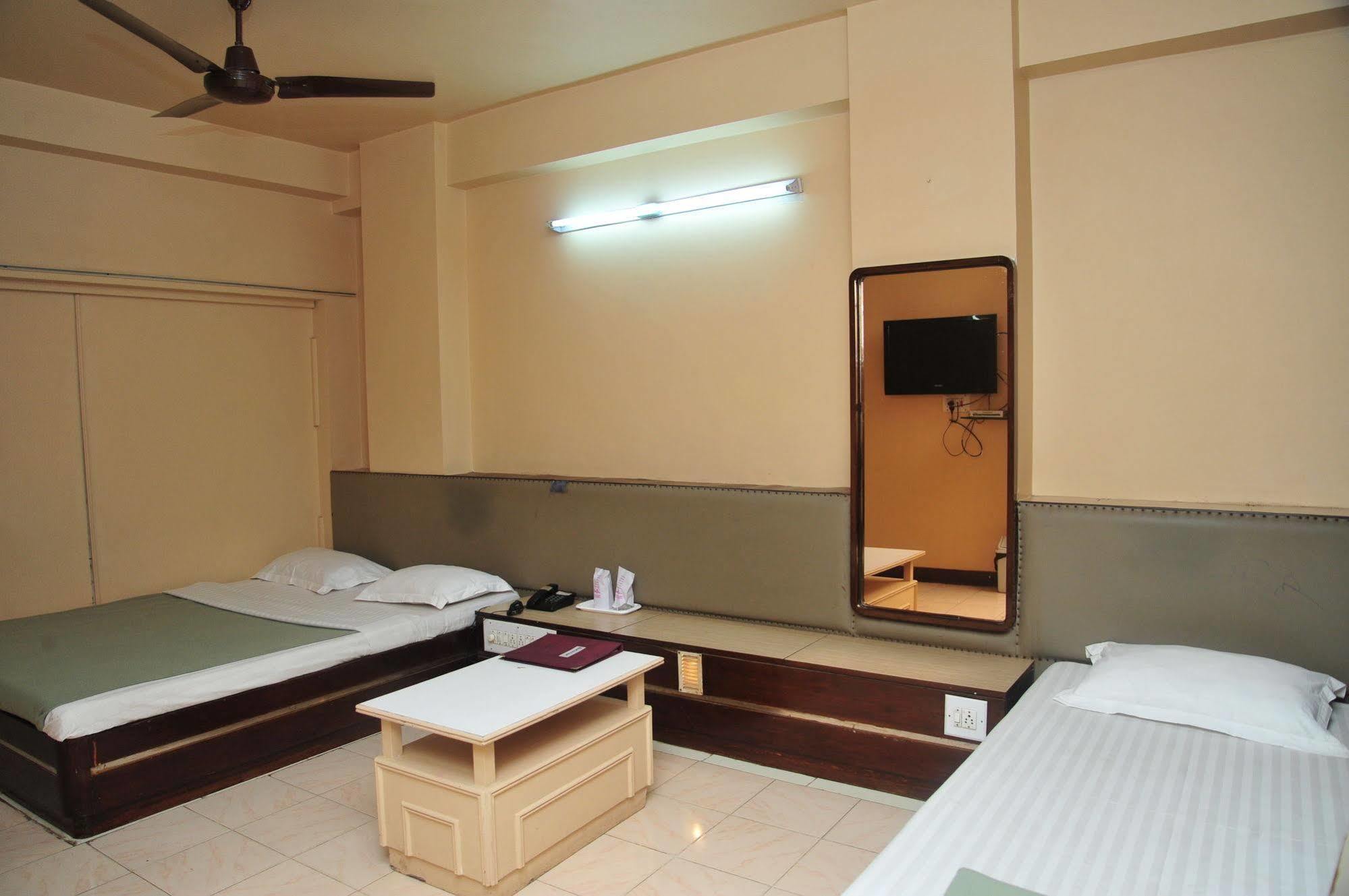 Siddhartha Palace Hotel Ahmedabad