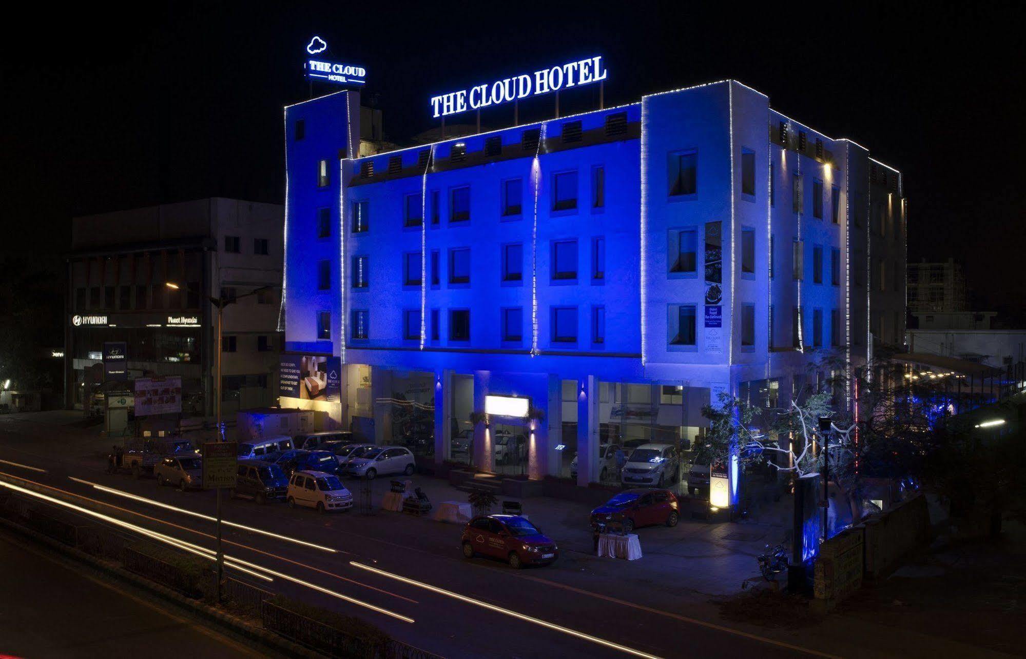 Hotel The Cloud Ahmedabad