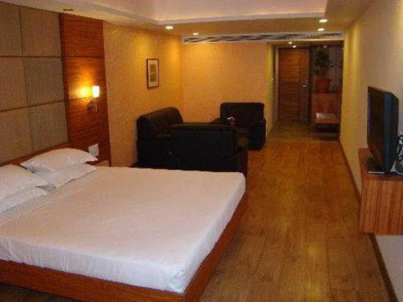 Hotel Fabhotel Cambay Sapphire Ahmedabad