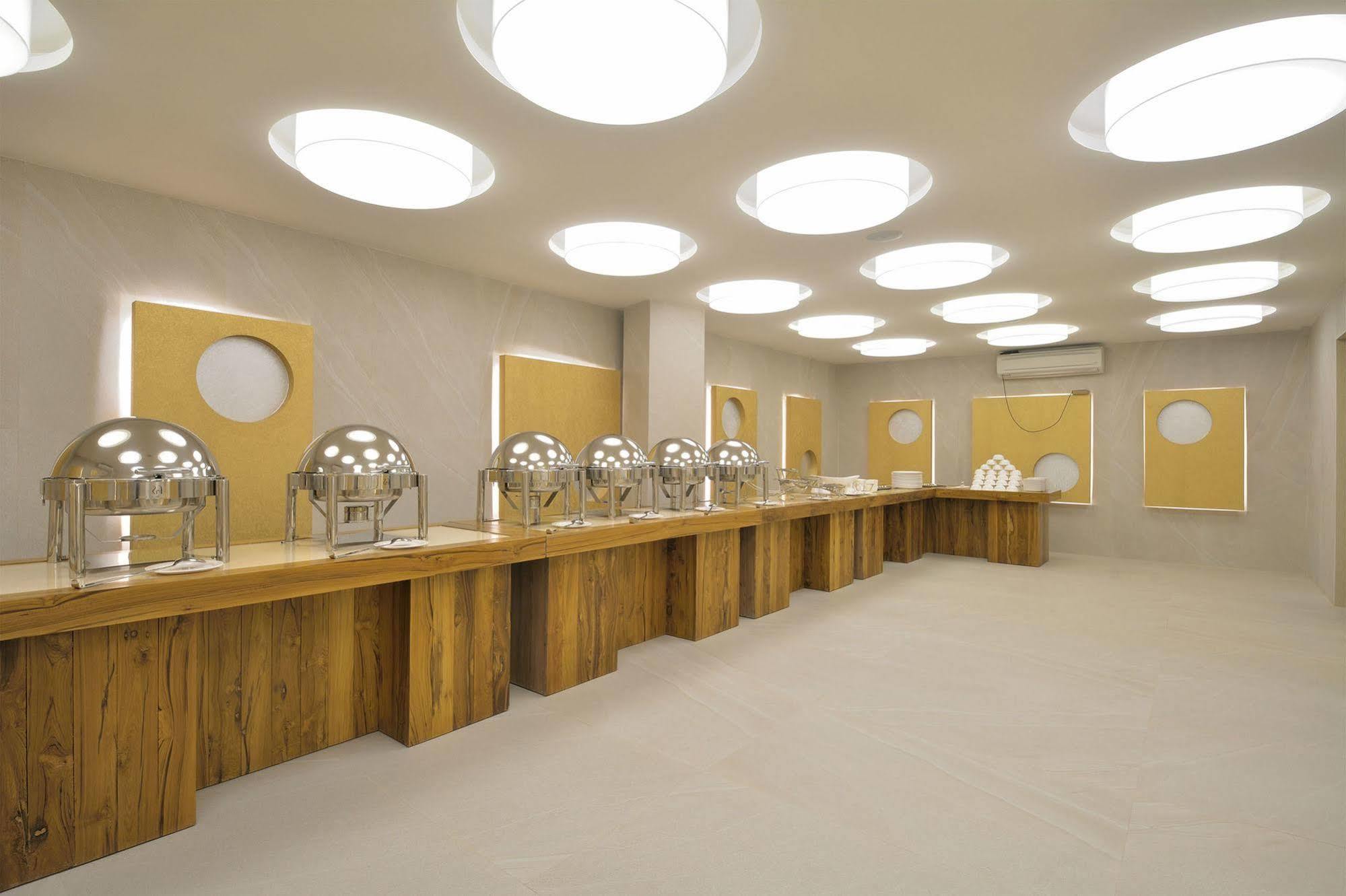 Urbane The Hotel