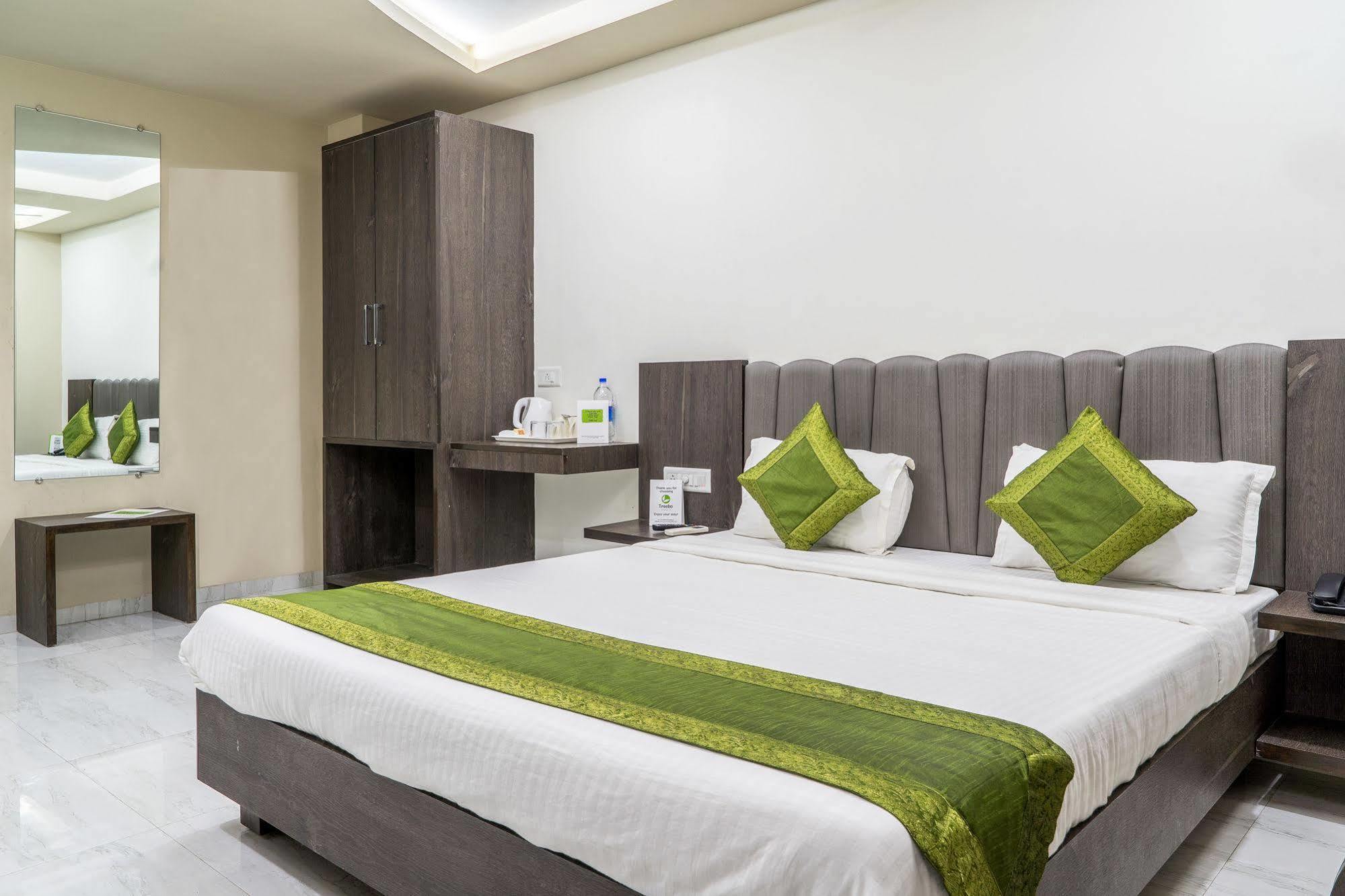 Treebo Unity Hotel 3*