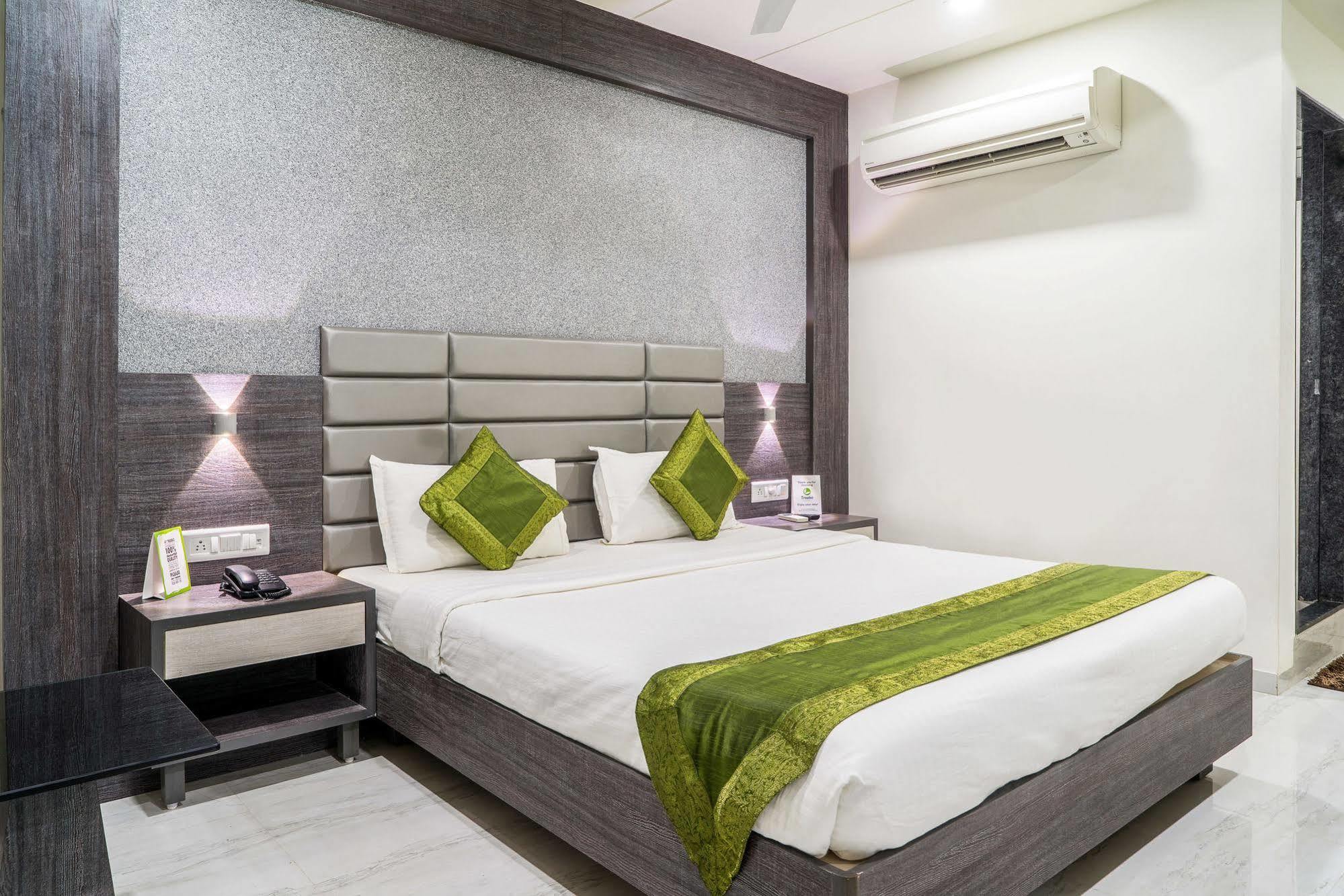 Hotel Treebo Unity Ahmedabad