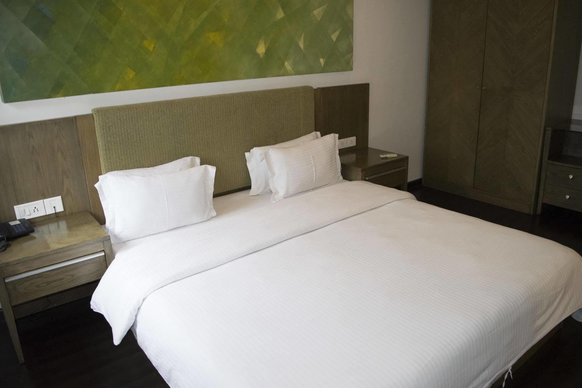Hotel Fabhotel Oriental Ellisbridge 3*