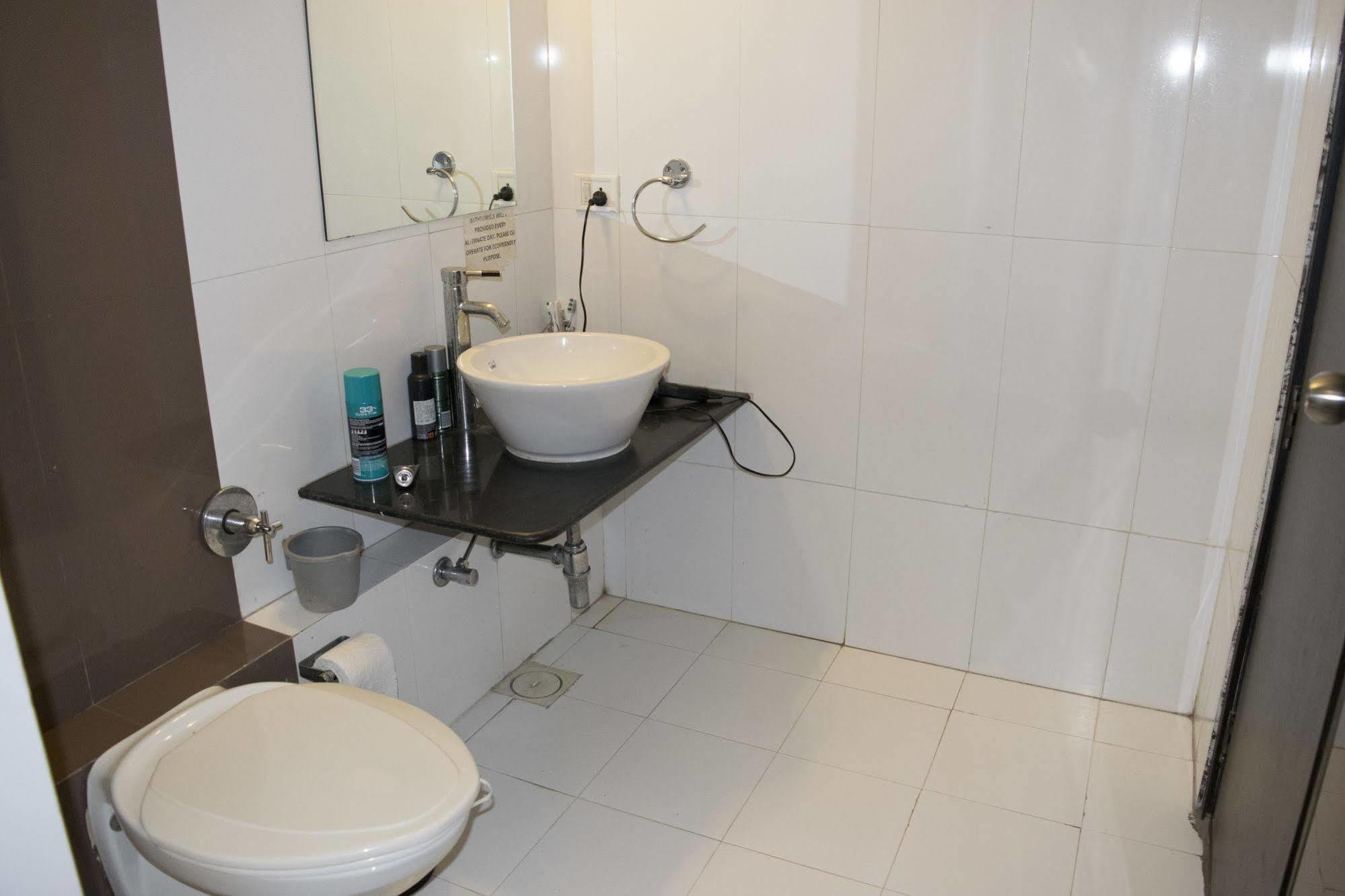Hotel Fabhotel Oriental Ellisbridge 3*