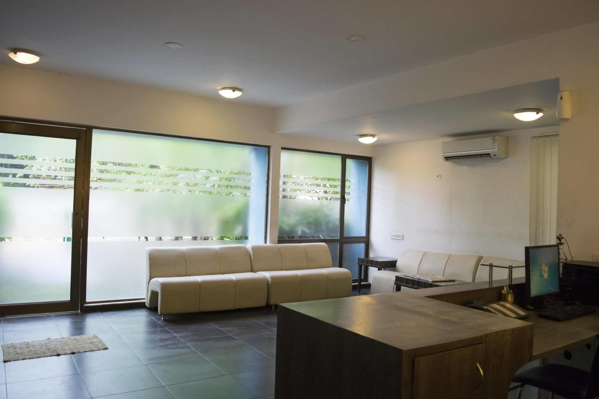 Fabhotel Oriental Ellisbridge 3*