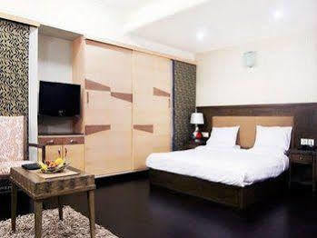 Hotel Fabhotel Oriental Ellisbridge 3*