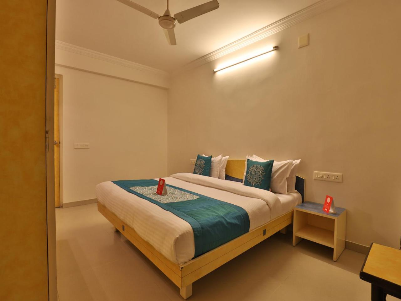 Oyo 10044 Dudawat Hotel Ahmedabad