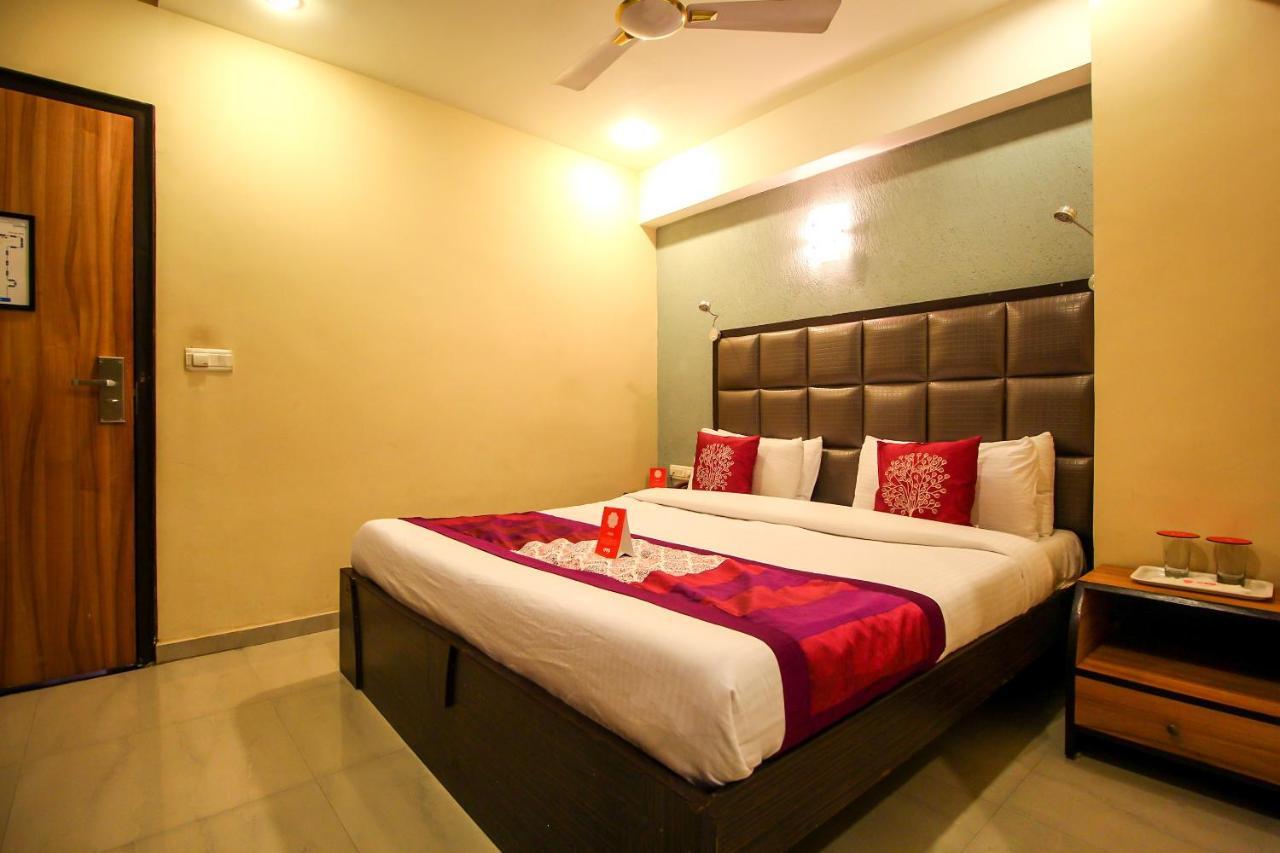 Oyo 8786 Maan Residency Hotel