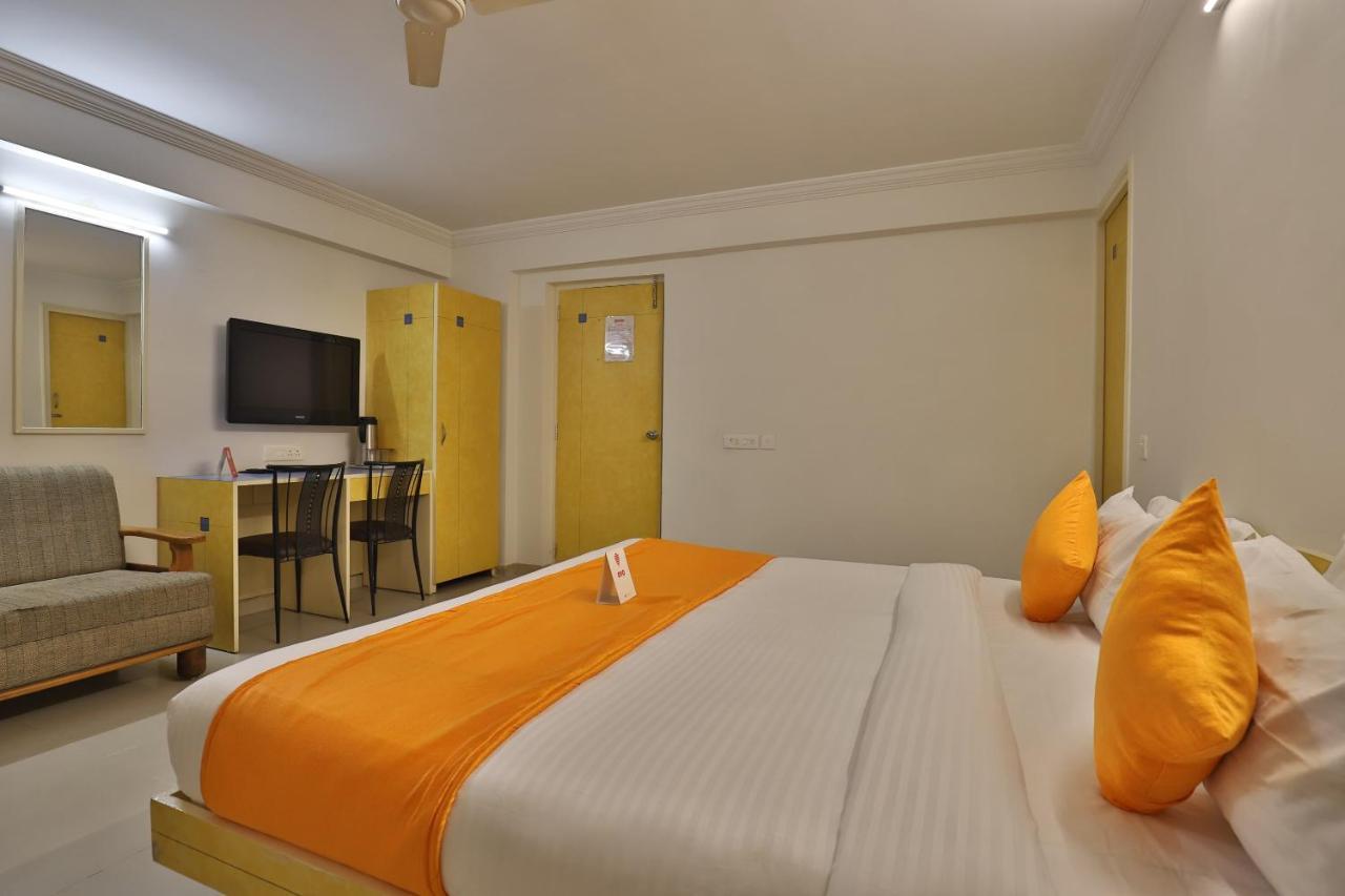 Hotel Oyo 10044 Dudawat 3*