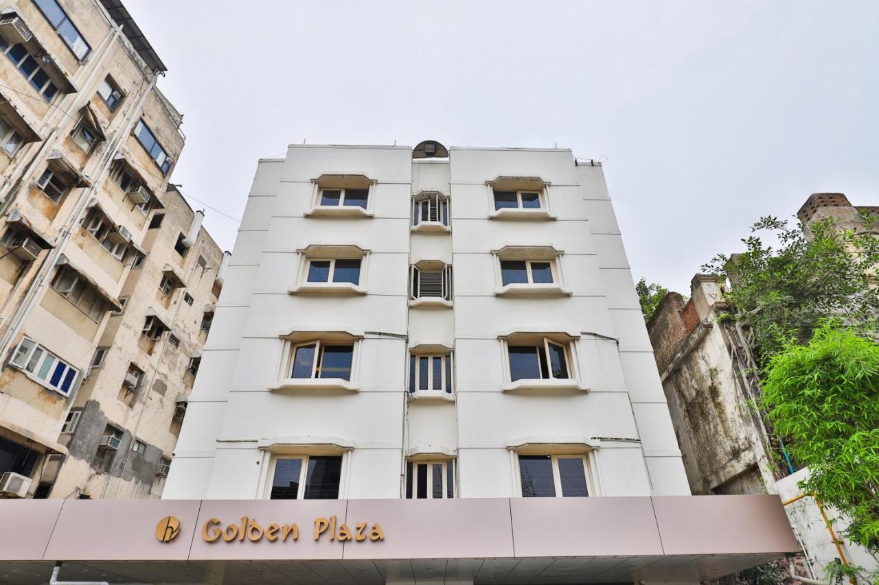 Oyo 2351 Golden Plaza 3*