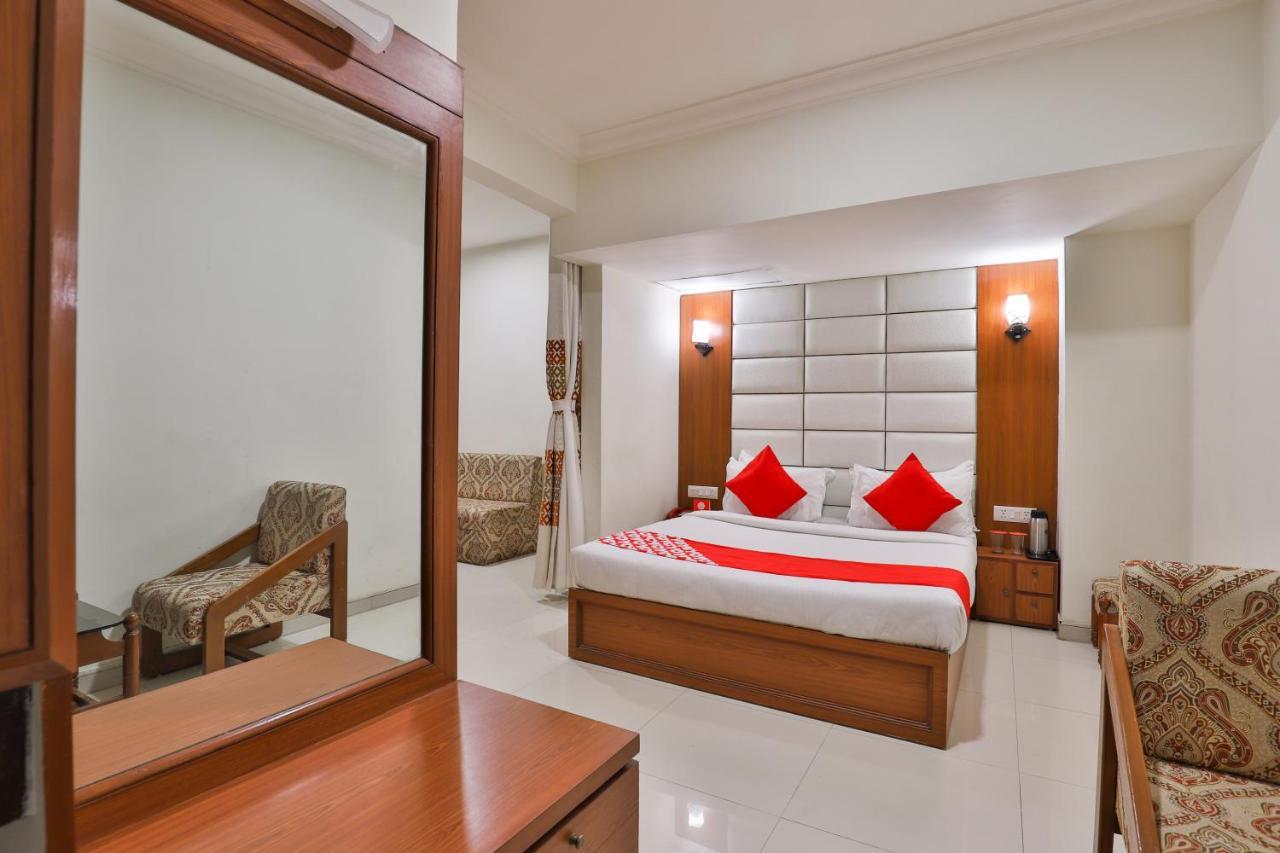 Oyo 2351 Golden Plaza Hotel