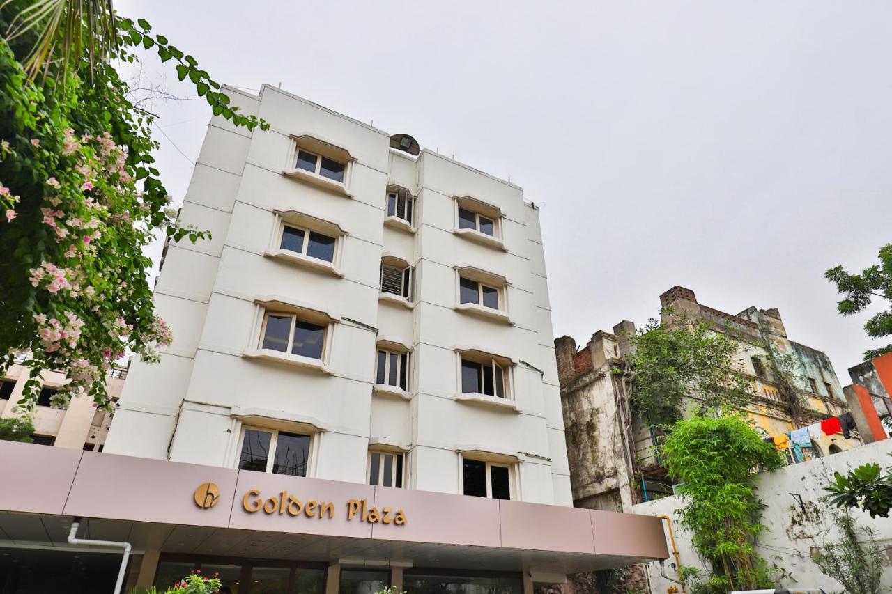 Oyo 2351 Golden Plaza Hotel 3*