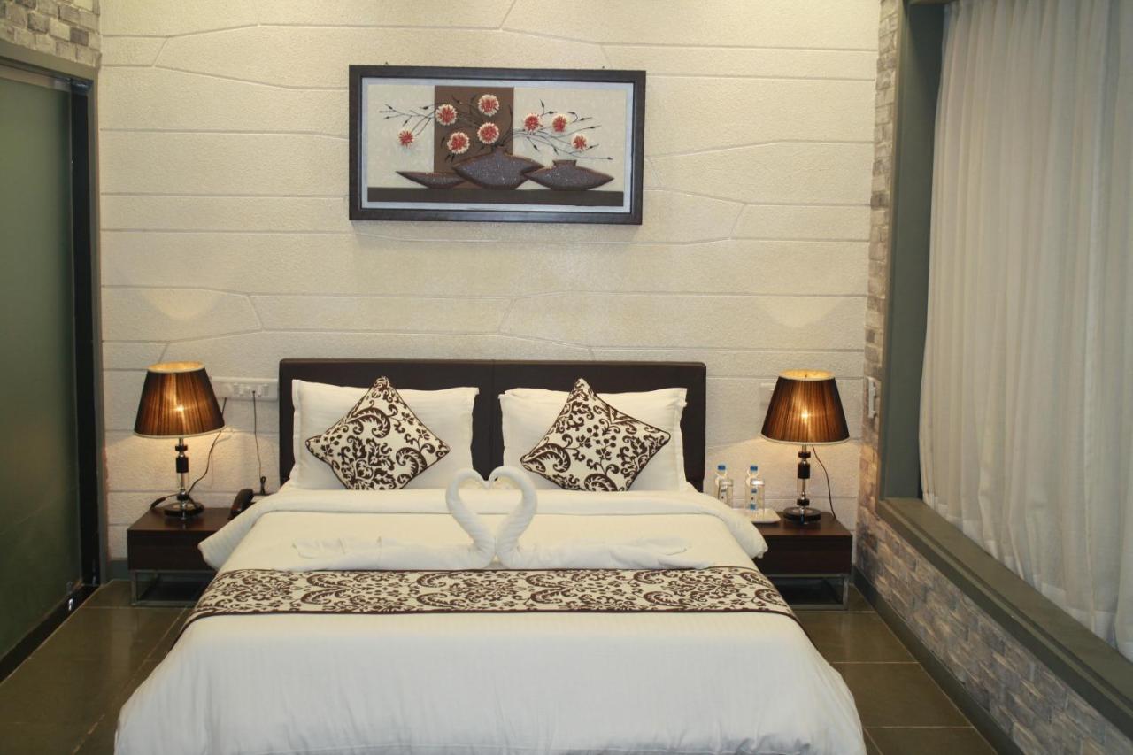 Hotel Tribecca Select Ahmedabad