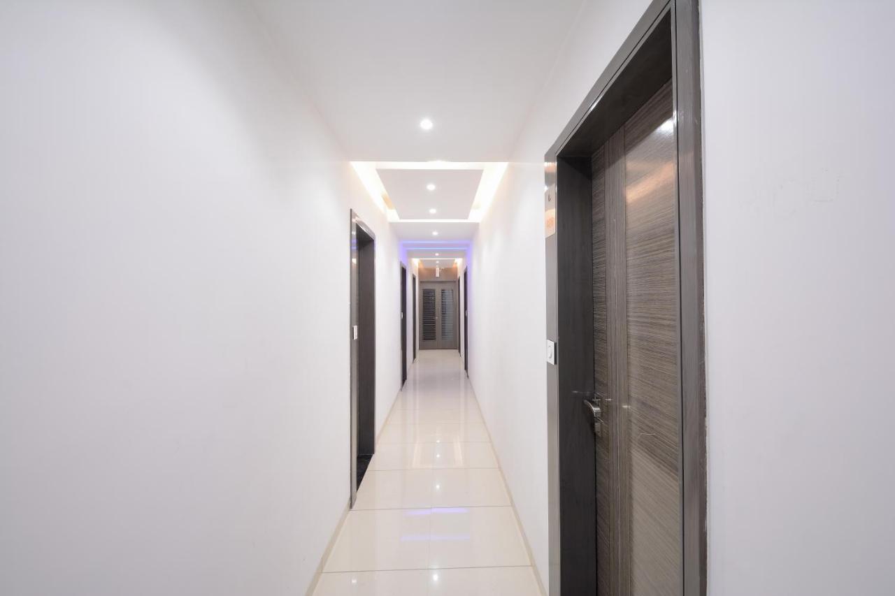 One Up Hotel