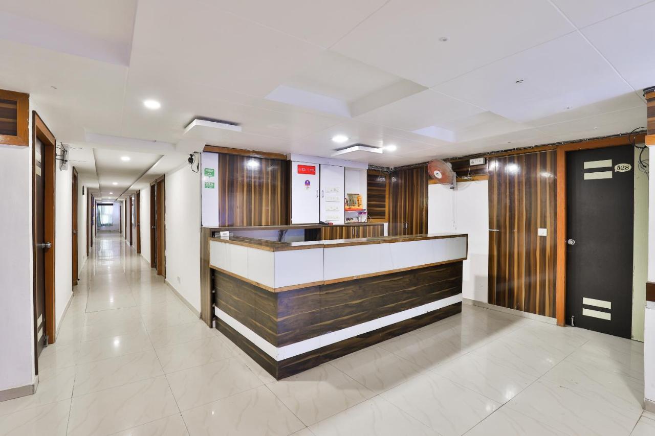 Oyo 2252 Double Bless Hotel 3*