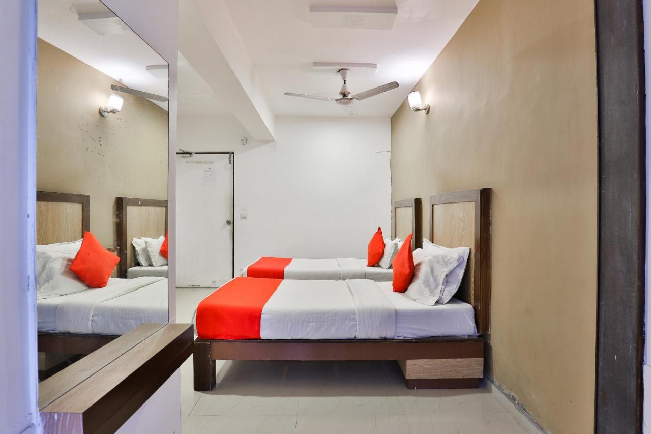 Oyo 2252 Double Bless Hotel 3*