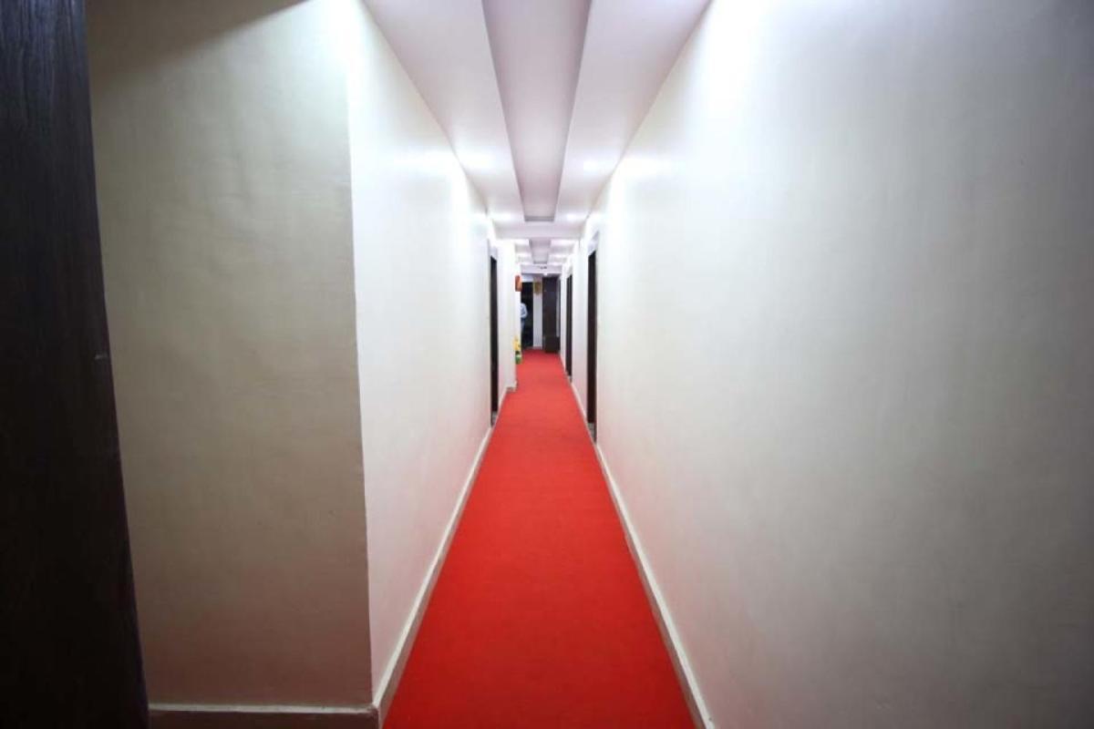 Raj Palace Guest house *