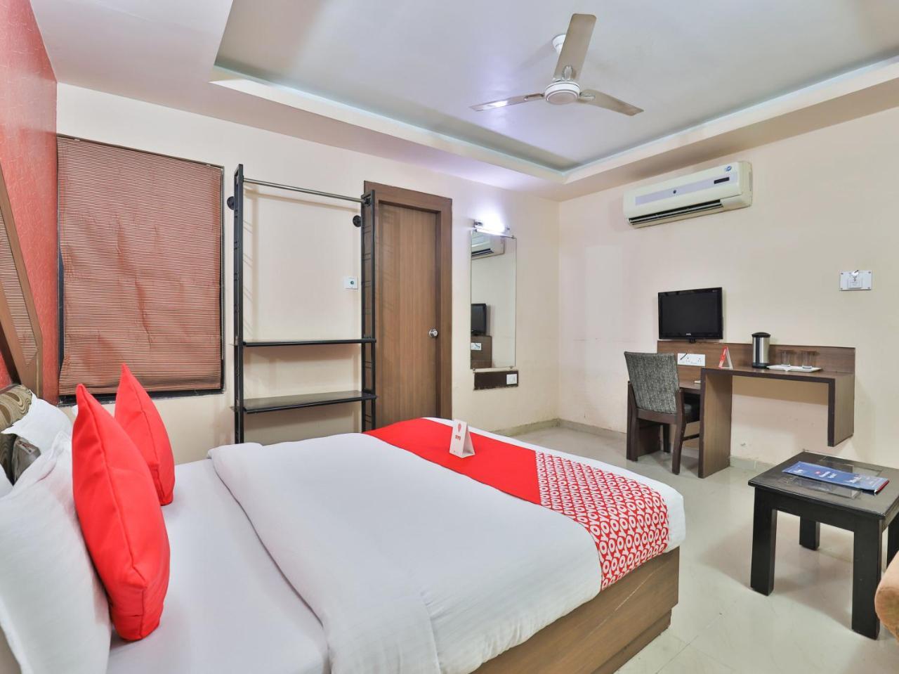 Hotel Oyo 4161 Hotel Shailly Inn Ahmedabad