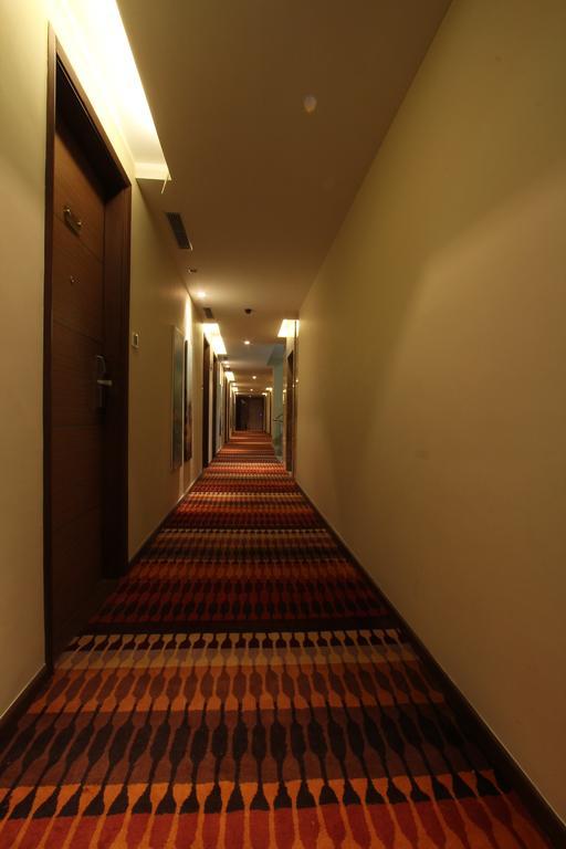 Riverview 3*